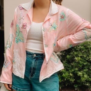 🦋VINTAGE PINK BUTTERFLY BUTTON UP🦋